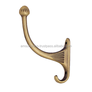 Perchero de ropa de latón antiguo - Product Image 1