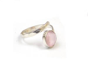 Piedra preciosa de Calcedonia rosa con forma redonda hecha a mano plateada regalo ajustable para su anillo de moda - Product Image 2