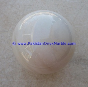 Sphères Ziarat en marbre blanc de Carrare poli de qualité supérieure boule ronde modèle d'artisanat en pierre décorative pour la maison - Product Image 1