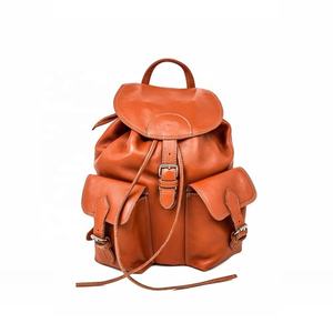 Sac à dos en cuir Sac à dos en cuir Sac à dos Sac à bandoulière orange Sac de voyage en cuir Bandoulière réglable - Product Image 1