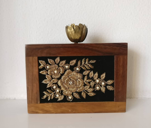 กระเป๋าถืองานฝีมือสุดหรู สีน้ำตาล ทำจากไม้ ปักลายด้วยมือ ดีไซน์เนอร์ สำหรับงานกลางคืน งานแต่งงาน พร้อมกล่อง ราคาพิเศษ ลายสวยสง่างาม สำหรับผู้หญิง - Product Image 2