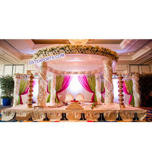 Ensemble de Mandap en cristal en spirale pour mariage, thème royal doré gujarati, Mandap de mariage entièrement sculpté, Mandap de designer FLORIDA - Product Image 1
