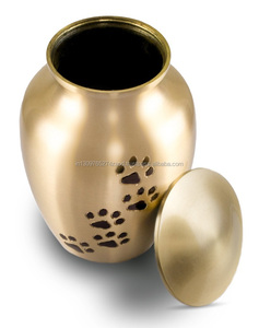 Urna funeraria de latón para mascotas, para perros y gatos de Brassworld, India - Product Image 2