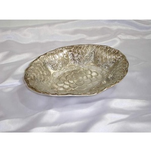 ชามยืนผลไม้ลายนูนพร้อมดีไซน์ที่เป็นเอกลักษณ์ของแฟนซีหรูหราทันสมัยได้รับความนิยมดีไซน์ไม่เหมือนใครสำหรับเครื่องใช้บนโต๊ะอาหารในบ้านและห้องครัว - Product Image 2