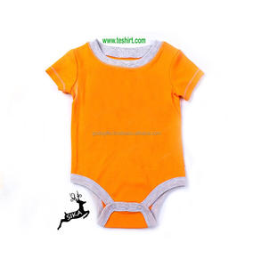 Body de Algodón Orgánico para Bebé con Estampado de Mamá Amor, Body para Recién Nacido al por Mayor en India, Bodies para Bebés en Línea en India - Product Image 4