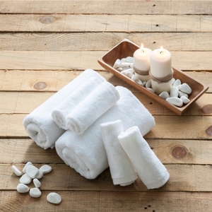 Toalla de baño de tamaño estándar Toalla de baño de algodón 100% Logotipo personalizado y diseño para invitados Toalla de baño de hotel de golf de la India - Product Image 2