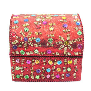 ผู้ผลิตอินเดียอัญมณี Kumkum กรณีโบราณ Trinket กล่องเครื่องประดับทําด้วยมือชุดเก็บกล่องแววสีแดงที่มีคุณภาพสูง - Product Image 3