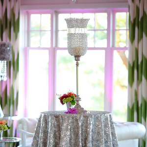 Longue pièce maîtresse en cristal d'aluminium argenté support de bougie en métal élégant pour décorations de table de mariage Table à la maison - Product Image 1