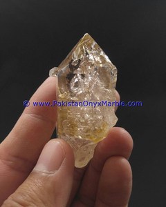Diamants hermiques de qualité supérieure, FLUORESCENT, huile minérale, PAKISTAN, DOUBLE extrémité - Product Image 4