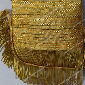 ผู้จัดจำหน่ายธงประดับเสื้อคลุมศาสนาแบบฝรั่งเศส ทำจากลวดโลหะสีทอง - Product Image 2