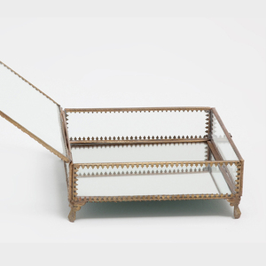 Boîte à bijoux en verre design, fabriquée à la main avec une finition personnalisée et une qualité supérieure - Solution de rangement élégante pour les collections précieuses - Product Image 2