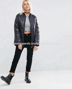 Chaquetas acolchadas y acolchadas negras \ Venta al por mayor en línea 2022 Nueva moda, Chaqueta acolchada de algodón transpirable para mujer barata, - Product Image 4