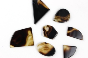 Top qualité 7 pièces Onyx noir naturel lâche pierre précieuse Multi forme lisse en vrac Cabochons dos plat vente en gros - Product Image 3