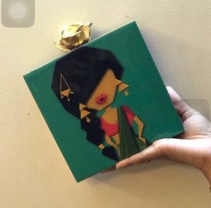 Pochette fantaisie en bois pour femme, pochette de mariage, sac à main en résine par artisanat géométrique Galore - Product Image 2