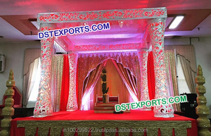 Dernier modèle de mandap de mariage artisanal en bois, mandap en bois avec pilier paon, ensemble de mandap en bois sculpté paon pour mariage, USA - Product Image 2