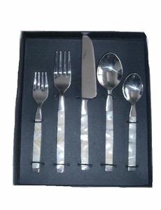 ชุดช้อนส้อมมุกประดับเหล็ก ขายดี มีทุกสี ชุดอาหารค่ำ 4 ชิ้น ชุดเครื่องครัว ตกแต่งบ้าน - Product Image 3