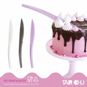 Cuchillo de postre francés de plástico de diseño aerodinámico perfecto desechable de color chocolate para uso en fiestas - Product Image 5