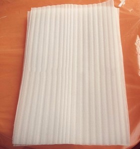 Rouleau de mousse d'emballage ignifuge antistatique en EPE haute densité recyclable 100m/rouleau Matériel de protection et d'amortissement - Product Image 3