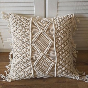 Housse de coussin en macramé douce et naturelle Design carré vintage tricoté pour la maison et l'hôtel directement du fournisseur - Product Image 5
