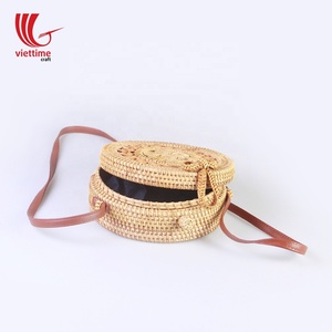 กระเป๋าถือฟางหวายธรรมชาติสไตล์วินเทจตกแต่งด้วยพู่มีสองมือจับ/สายรัด - Product Image 6