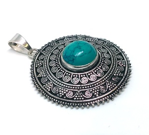 2024 nuevo colgante de piedra Chapado en plata bohemio Ajuste de bisel turquesa collar de mujer encantos al por mayor - Product Image 3