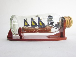 Barco de madera en botella, modelo de madera - Product Image 4