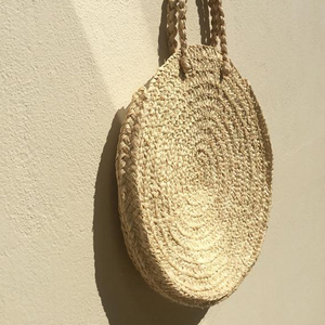 กระเป๋าฟางเป็นมิตรต่อสิ่งแวดล้อมสำหรับปีใหม่พร้อมโซ่ตกแต่งเก๋ไก๋ - Product Image 1