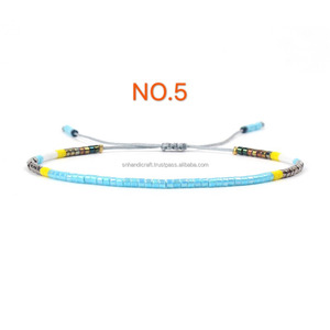   Bracelet magique fait main, bracelet en perles Miyuki, bracelet en perles de rocaille, bracelet fait main - Product Image 1