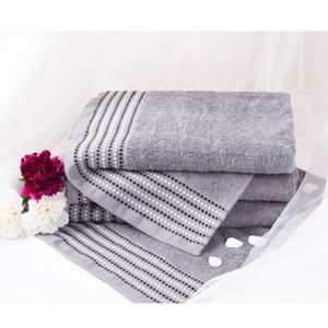 2025 Venta caliente Toallas de baño Último nuevo diseño Color sólido 100% Toalla de baño de algodón a precio asequible al por mayor en India - Product Image 5