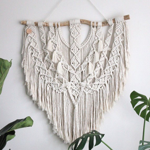 Tapiz de Macramé Blanco de Algodón, Hecho a Mano en Vietnam - Product Image 1