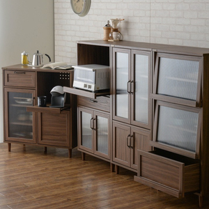 Meubles de cuisine haut de gamme confortables de style japonais antique, armoire KD moderne de haute qualité en bois brun Powry Sato Sangyo Bistro, en vente - Product Image 2