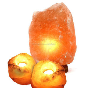 Lampe à sel de l'Himalaya de 9 pouces en cristal naturel sculpté à la main poli dans le style Feng Shui par Sian Enterprises - Product Image 2