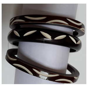 Brazaletes de Resina, Nuevo Diseño, Producto Hecho a Mano, Brazalete de Resina y Madera para Niñas y Mujeres - Product Image 2