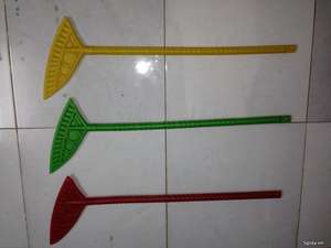 BALAI EN HERBE DE QUALITÉ SUPÉRIEURE, MANCHE EN PLASTIQUE, LONGUEUR 65-150 CM, POUR USAGE DOMESTIQUE - BON PRIX, CONTACTEZ-NOUS AU +84-907 377 828 - Product Image 2