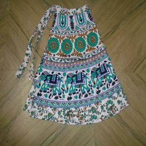 Nuevo estilo de algodón Mandala impreso señoras faldas largas colores sólidos proveedor al por mayor de La India - Product Image 2