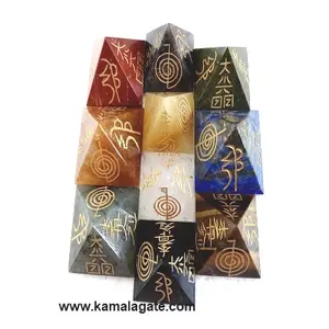 7 Chakra Piramides Gegraveerd Reiki Geladen Kristal Genezende Piramide Heldere Kwarts Kristal Reiki Piramides