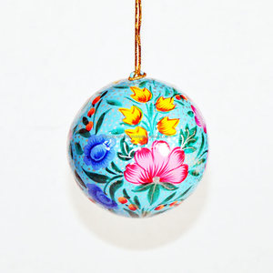 Adorno Navideño Colgante de Papel Maché Pintado a Mano con Motivo de Hoja de Arce Roja, Decoración Navideña - Product Image 3