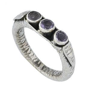 Pierre précieuse d'améthyste ronde en argent sterling 925 Bague à trois pierres Bijoux Bague à la mode pour la fête de cadeau d'anniversaire de mariage. - Product Image 2