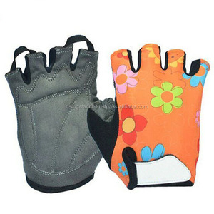 Gants de musculation légers en cuir unisexe avec impression par sublimation personnalisée, demi-doigts, pour la remise en forme, l'exercice et l'entraînement - Product Image 1
