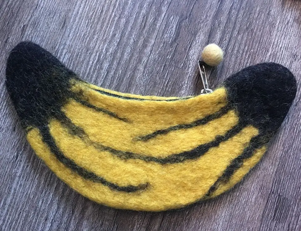 FYN-CL-010, Banana Felt Coin Purse, Mulheres Artesãos do Nepal Feltrada por Qualificados e Talentosos, 100% ecológico Lã da Nova Zelândia