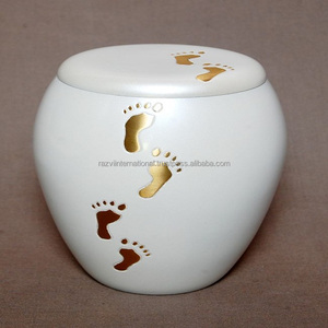 Urna de cremación blanca con huella dorada, suministros funerarios de Metal para adultos o mascotas, urna dedicada para mascotas - Product Image 1