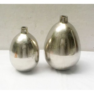 Vase à fleurs de luxe antique pour la maison et le décor commercial d'hôtel/restaurant Matériau en aluminium durable - Product Image 3