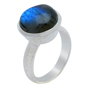 Bague de créateur faite à la main en argent sterling 925 pour femmes Bague en pierres précieuses à la mode Lunette Réglage Bijoux en argent-Avec - Product Image 1