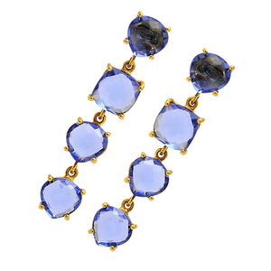 Pendientes de tuerca chapados en oro de Plata de Ley 925 con piedras preciosas de cuarzo azul con ajuste de múltiples formas para mujer. Fabricado por CDP. - Product Image 1
