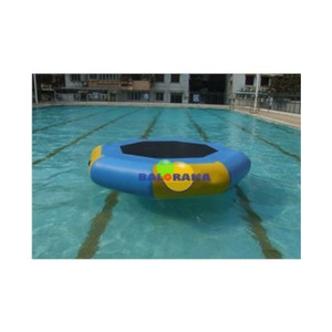 Trampoline aquatique gonflable de 3m - Product Image 1