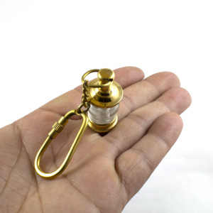 Antique Vintage Mini Laiton Métal Huile Lanterne Porte-clés Nautique Cuivre Finition Petite Boucle Mousquetons Promotionnels pour Voiture Maison - Product Image 5