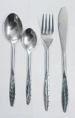 Ensemble de couverts en acier inoxydable de style royal pour la maison voyage hôtel restaurant fêtes de mariage festivals cuillère à couverts durable - Product Image 4