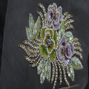 มือทำคริสตัล Pathches คอสำหรับผ้า - Product Image 2