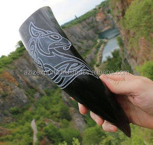 Buffle d'eau sculpté style animal corne à boire - Product Image 1
