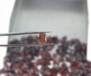 Pierre précieuse de grenat brut en vrac naturel non traité, pierre de naissance de janvier, fabrication de bijoux, collection de pierres brutes, coupe de style - Product Image 5